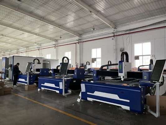GX-3015E Machine à découper les métaux au laser CNC 20 mm Épaisseur de coupe 120 m/min refroidissement par eau