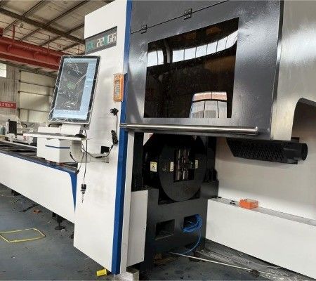 GONXING 3d Auto Focus Tube Tube Coupe laser métallique en acier Machine CNC avec YYC-Taiwan Rack de coupe d'engrenage épaisseur de 20 mm