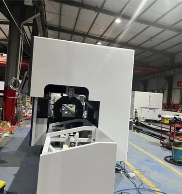 Précision de repositionnement de la source laser 0,03 mm Autofeeder Machine de découpe de tube laser CNC pour petits tubes