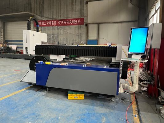 Machine de découpe laser à fibre de plaque de fer de 3 kW avec composants électriques Schneider Electric-France et soupape de commande N2 SMC-Japon