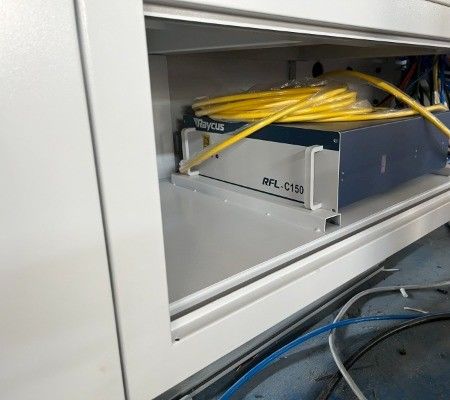 6015 Machine à découper les tubes par laser à tubes CNC